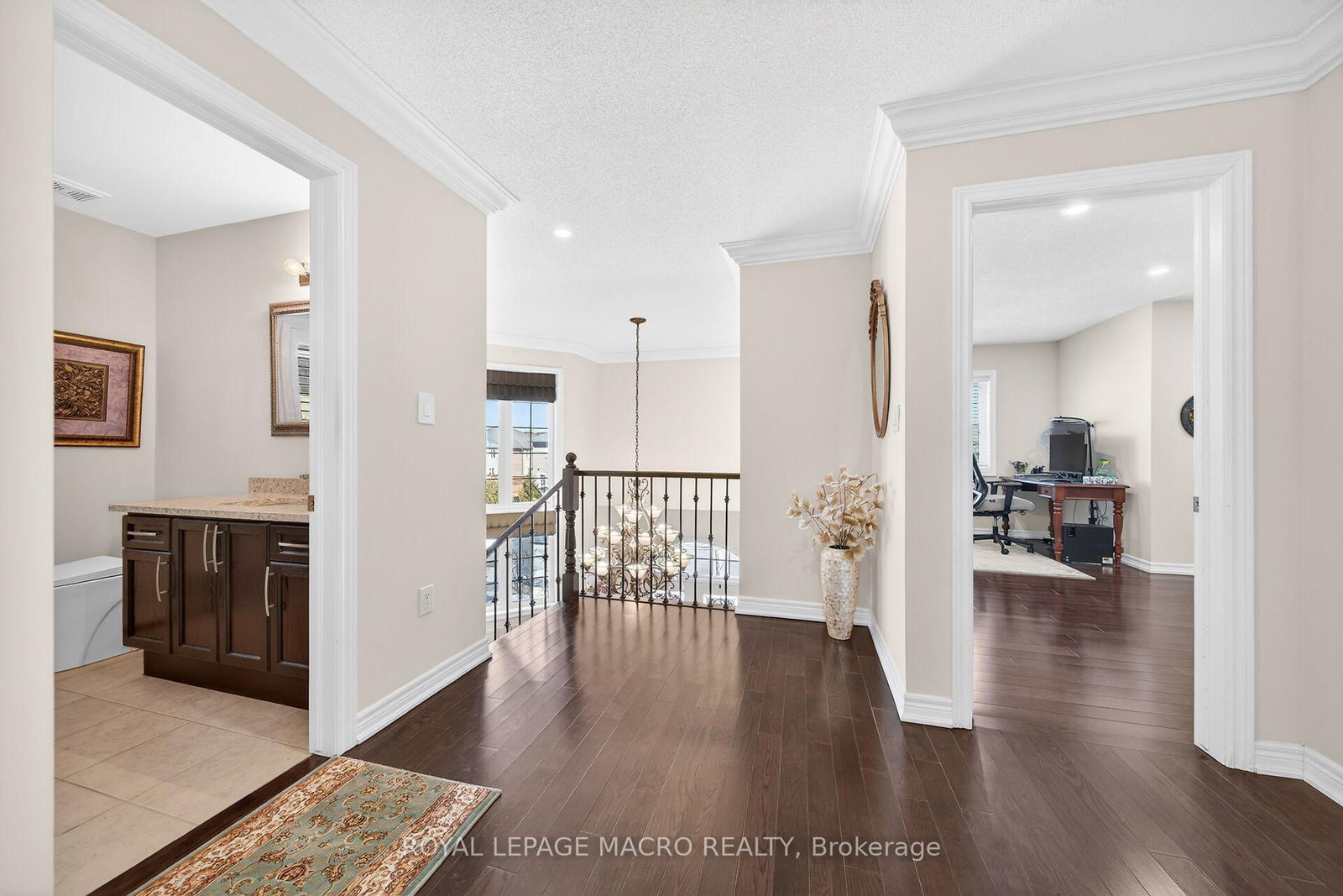 Detached House for sale at 132 Grandell Drive, Hamilton, Ontario, L9K 0H7 - Meadowlands - MLS: X12841594