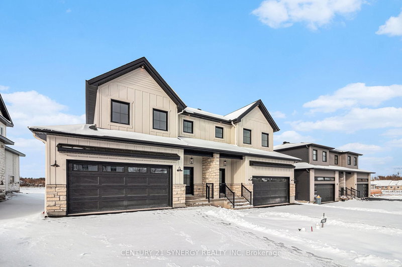 83 VILLENEUVE St, North Stormont, K0C 1W0 | Image 2