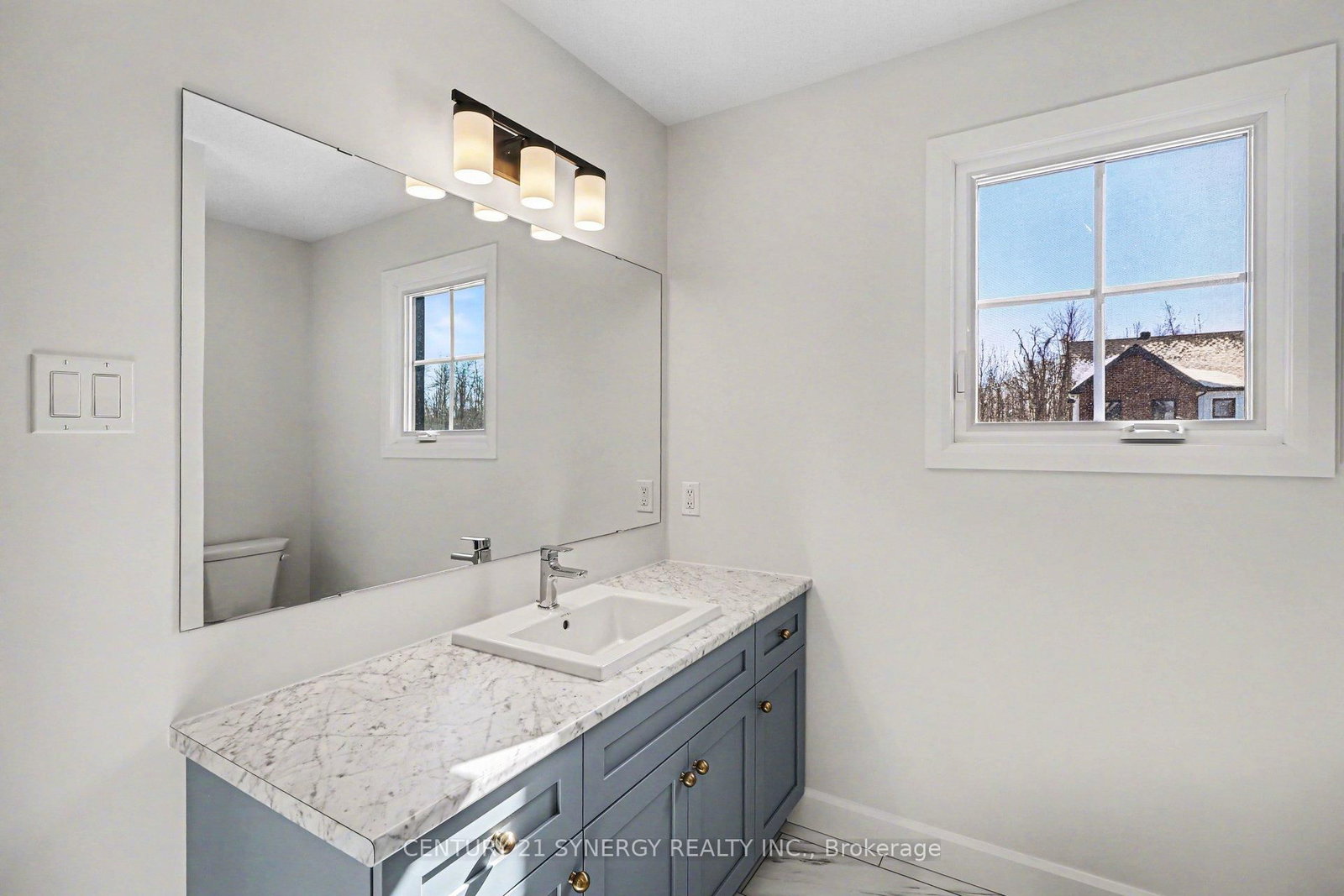 73 VILLENEUVE Street • North Stormont, ON photo 32