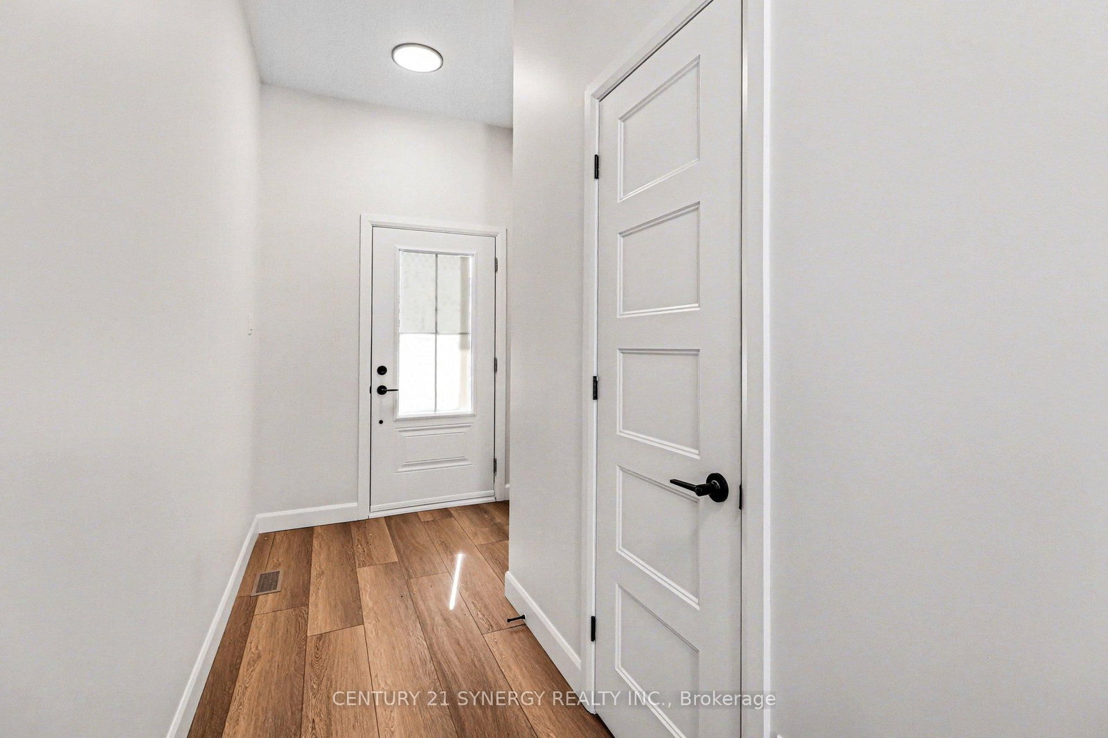 73 VILLENEUVE Street • North Stormont, ON photo 4