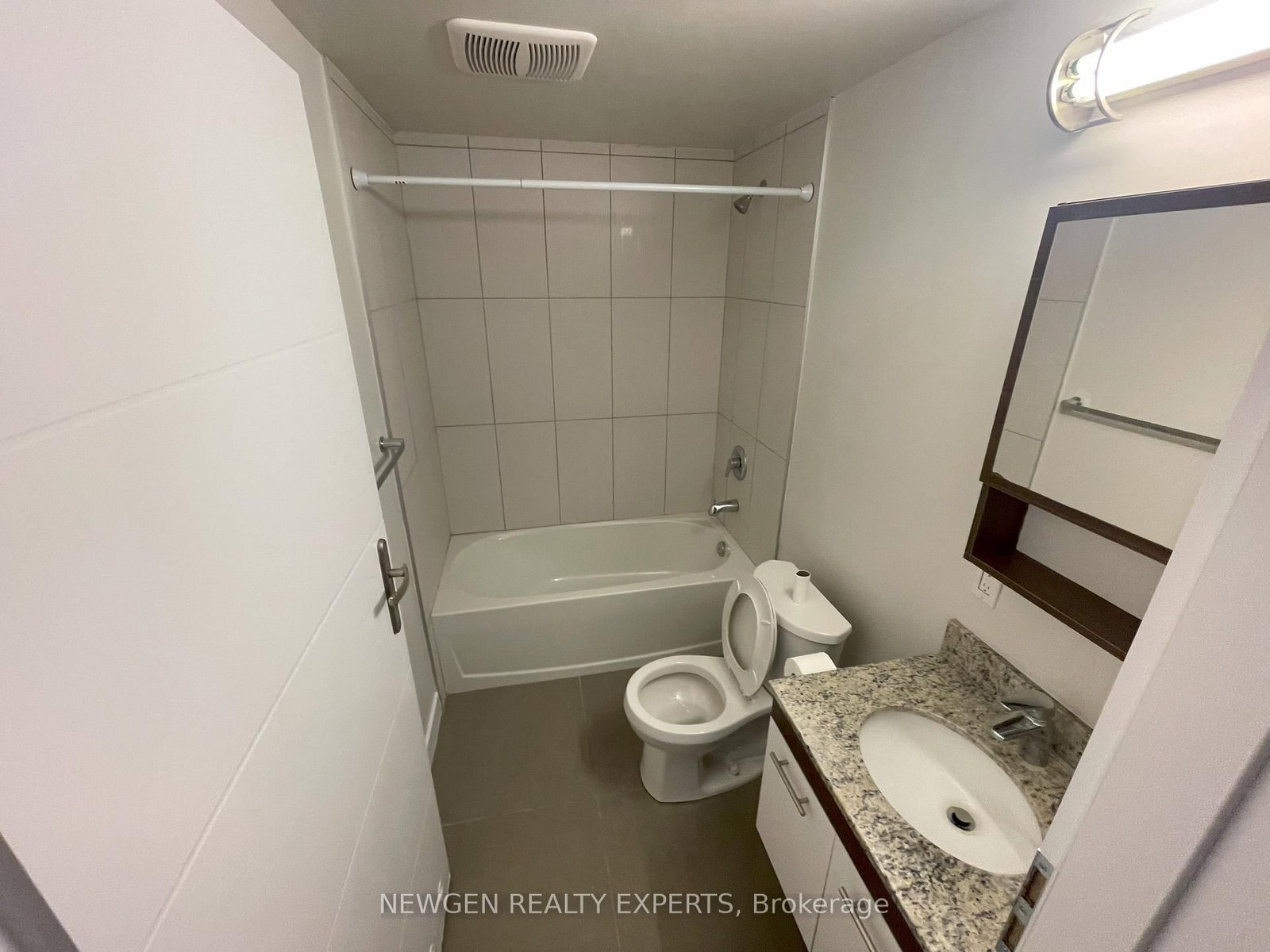 250 Albert Street, Unit 720 - Photo 23