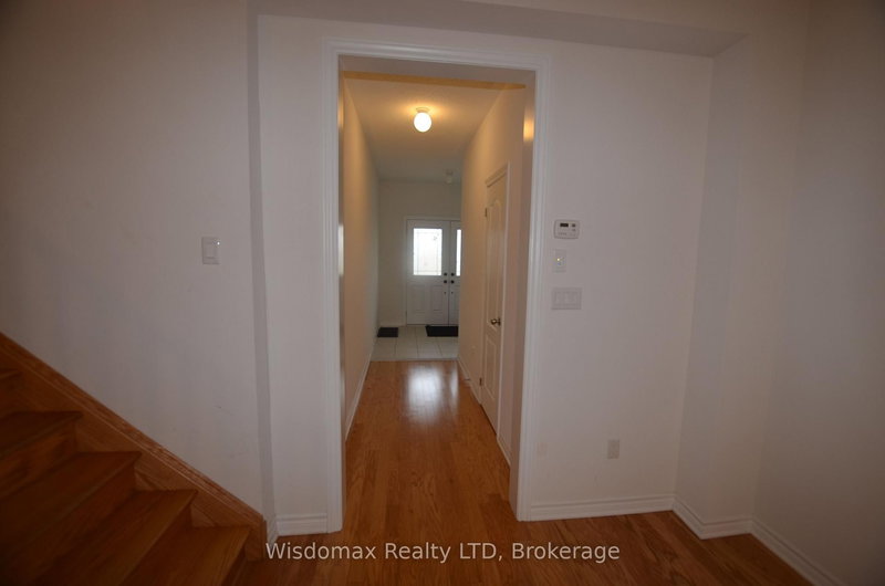 29 Palace St, Thorold, L2V 0J7 | Image 3