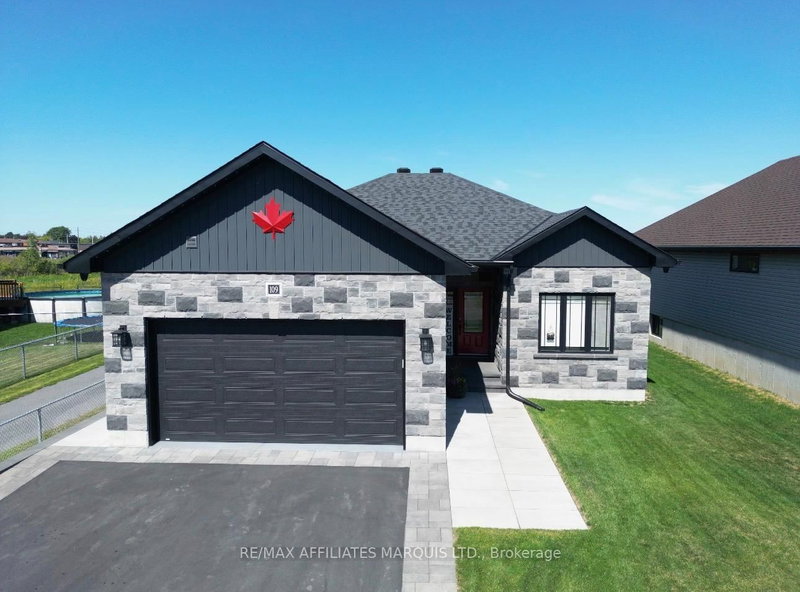 home for sale on 109 Bellwood Drive