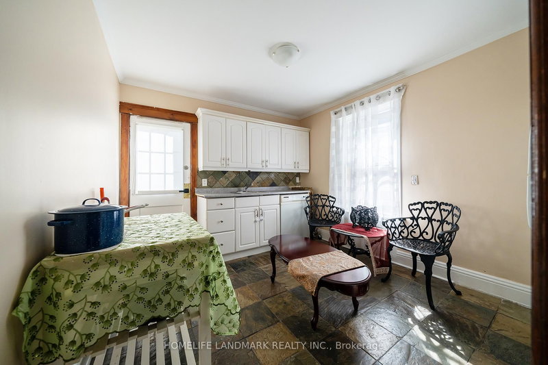 107 Spadina Ave E, Hamilton, L8M 2X4 | Image 3