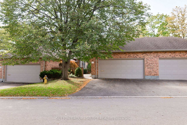 37 - 1443 Commissioners Road W