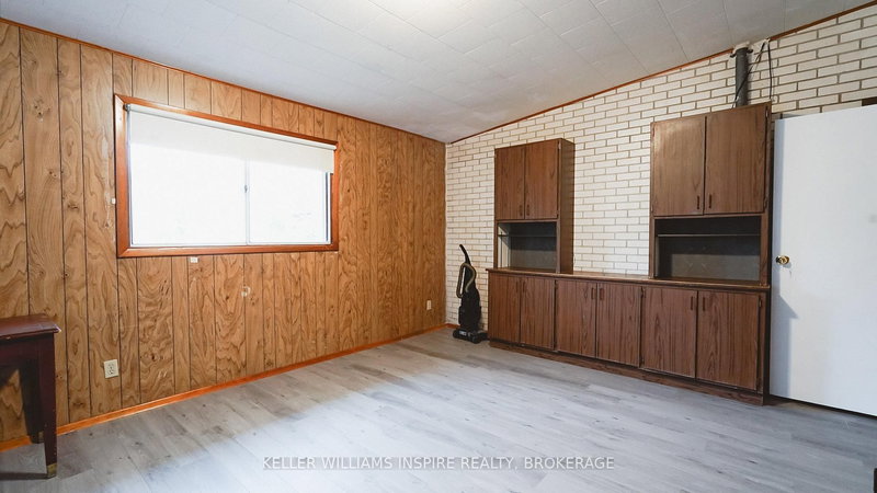 36 Van Order Dr, Kingston, K7M 1B7 | Image 3