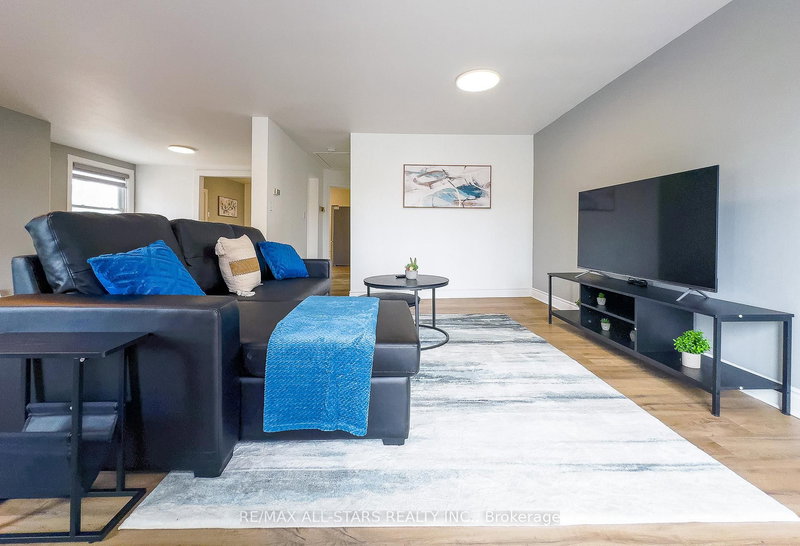 8 - 36 Main St, Kawartha Lakes, K0M 1A0 | Image 2