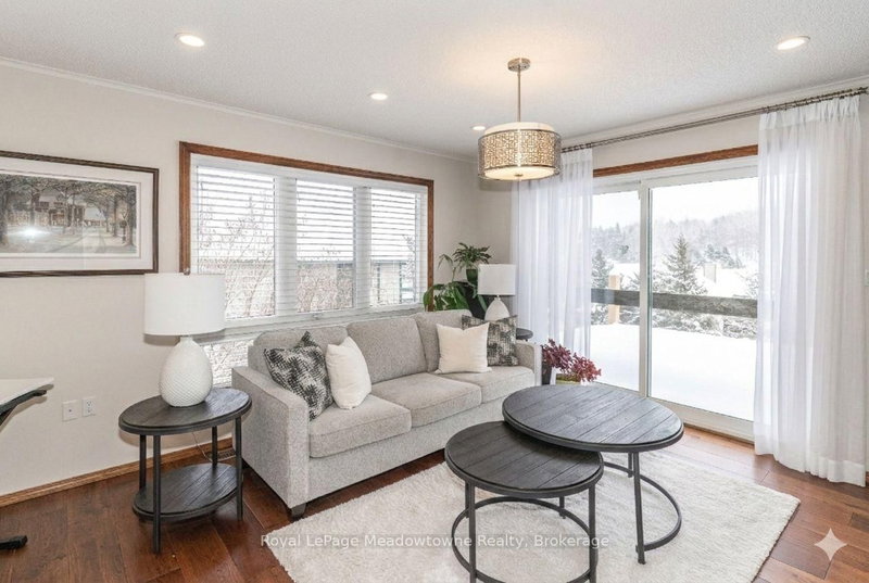 301 - 34 Deerhurst Greens Rd, Huntsville, P1H 1A9 | Image 3