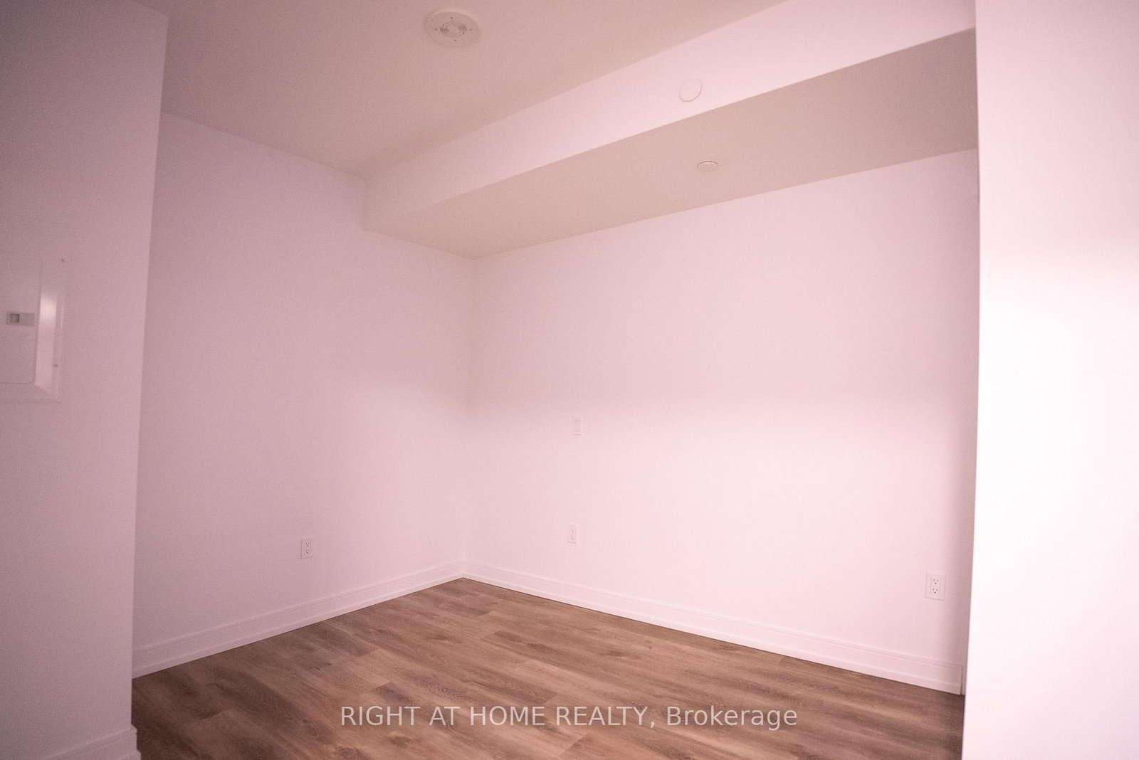 1 Jarvis Street, Unit 619 - Photo 8