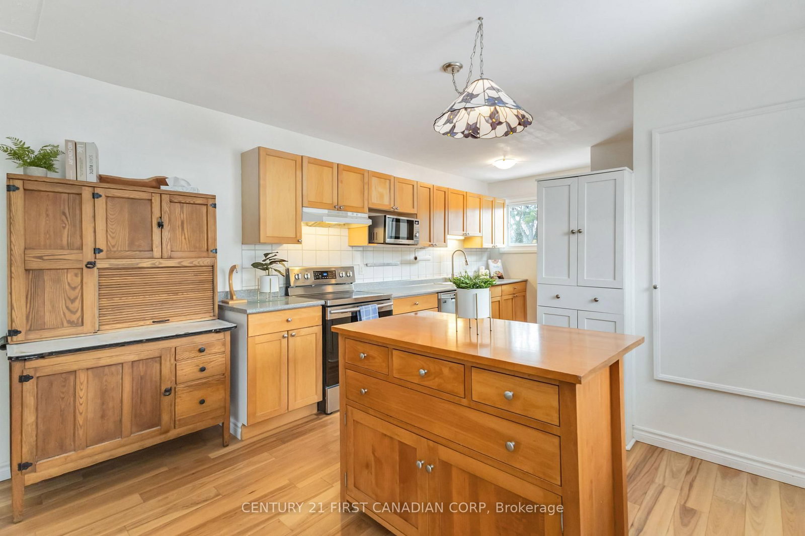 Detached House for sale at 91 Biscay Road, London North, Ontario, N6H 3K8 - North P - MLS: X12843600