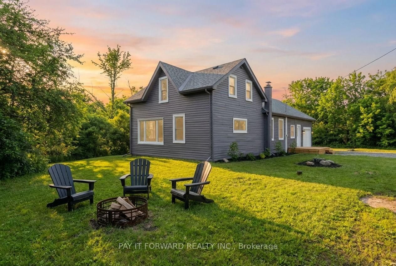 Detached House sold at 52 Main Street Rockford, Norfolk, Ontario, N0E 1Y0 - Townsend - MLS: X12843614