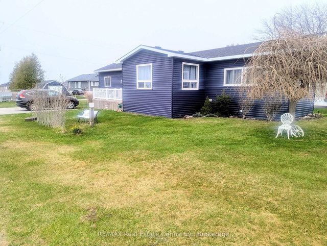 27 Cranberry Drive N