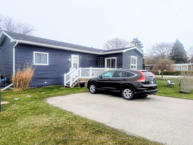 27 Cranberry Drive N