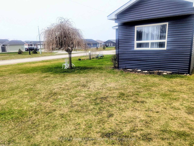 27 Cranberry Drive N