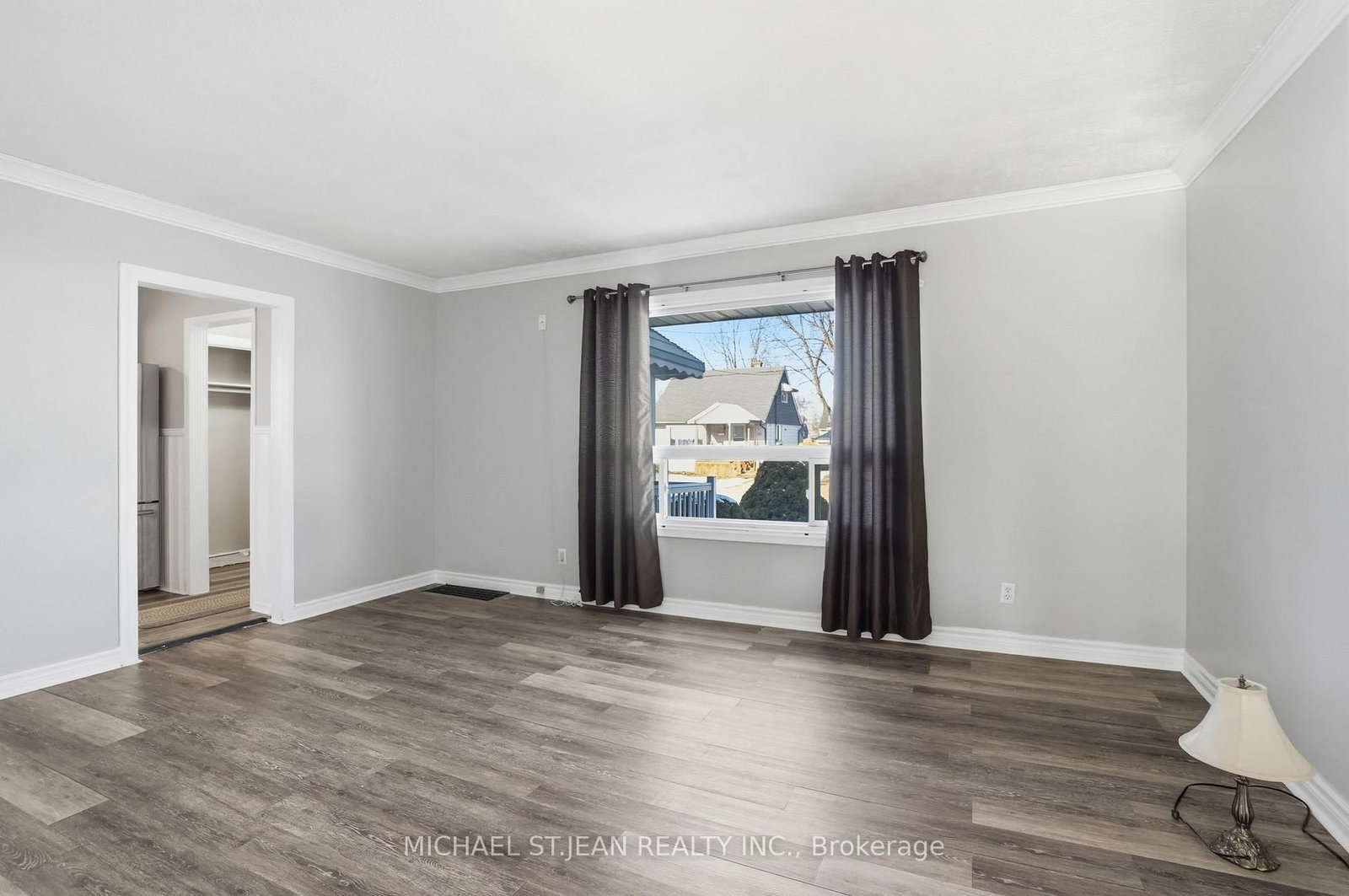 Detached House for sale at 176 Adair Avenue, Hamilton, Ontario, L8H 6A9 - McQuesten - MLS: X12843736