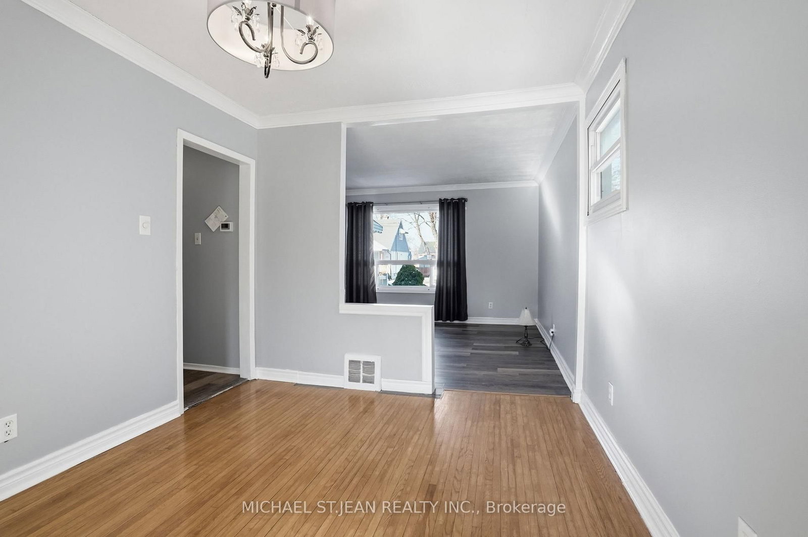 Detached House for sale at 176 Adair Avenue, Hamilton, Ontario, L8H 6A9 - McQuesten - MLS: X12843736