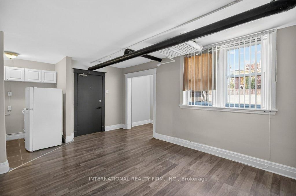 Semi-Detached House for lease at 2-109 Balsam Avenue, Hamilton, Ontario, L8M 3B2 - Stipley - MLS: X12843882