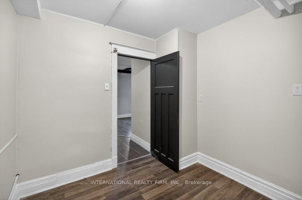 Semi-Detached House for lease at 2-109 Balsam Avenue, Hamilton, Ontario, L8M 3B2 - Stipley - MLS: X12843882