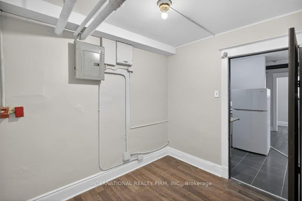 Semi-Detached House for lease at 2-109 Balsam Avenue, Hamilton, Ontario, L8M 3B2 - Stipley - MLS: X12843882