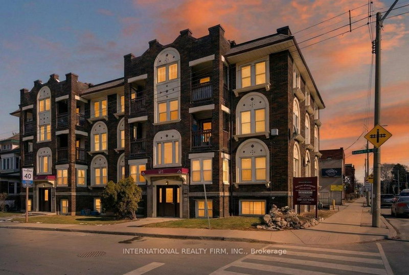 2 - 109 Balsam Ave S, Hamilton, L8M 3B2 | Image 2