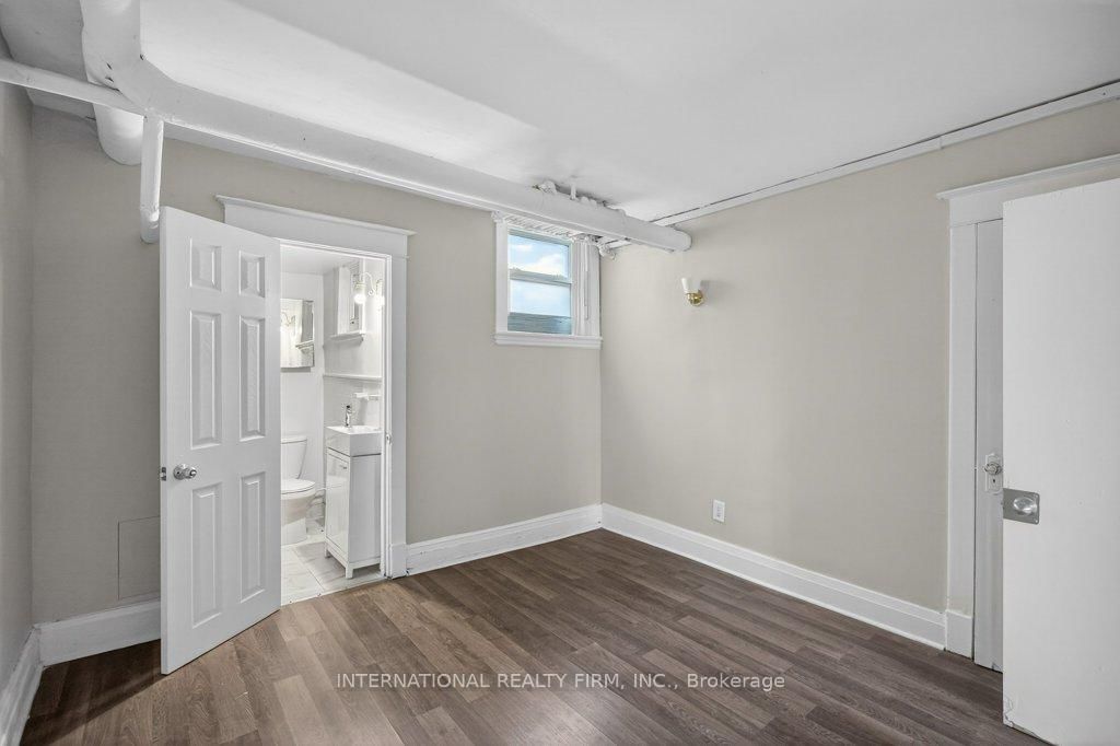 Semi-Detached House for lease at 2-109 Balsam Avenue, Hamilton, Ontario, L8M 3B2 - Stipley - MLS: X12843882