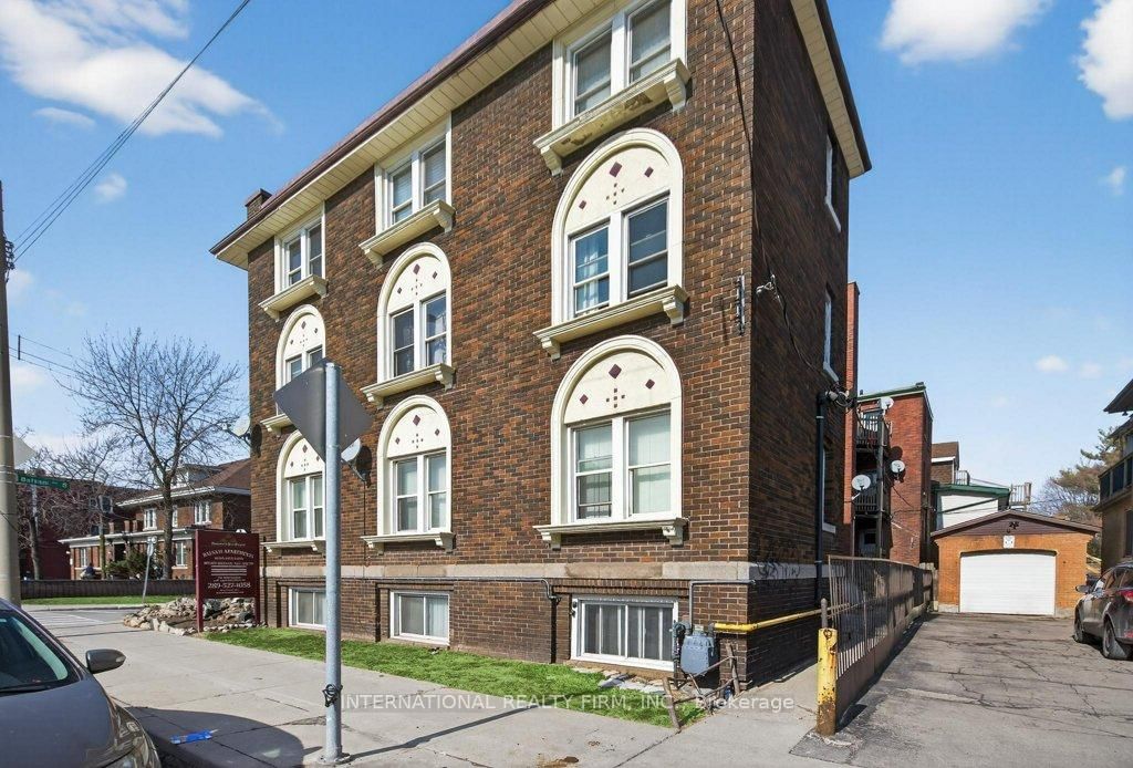 Semi-Detached House for lease at 2-109 Balsam Avenue, Hamilton, Ontario, L8M 3B2 - Stipley - MLS: X12843882