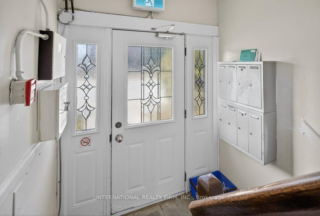 Semi-Detached House for lease at 2-109 Balsam Avenue, Hamilton, Ontario, L8M 3B2 - Stipley - MLS: X12843882