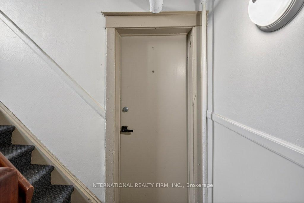 Semi-Detached House for lease at 2-109 Balsam Avenue, Hamilton, Ontario, L8M 3B2 - Stipley - MLS: X12843882