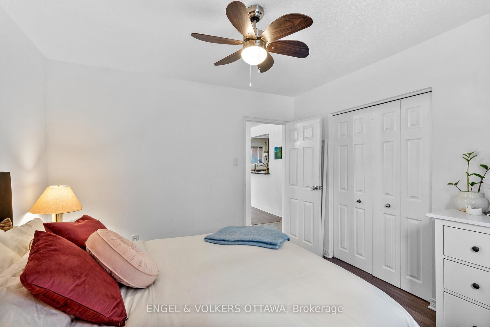 270 Beechwood Avenue, Unit 11 - Photo 10