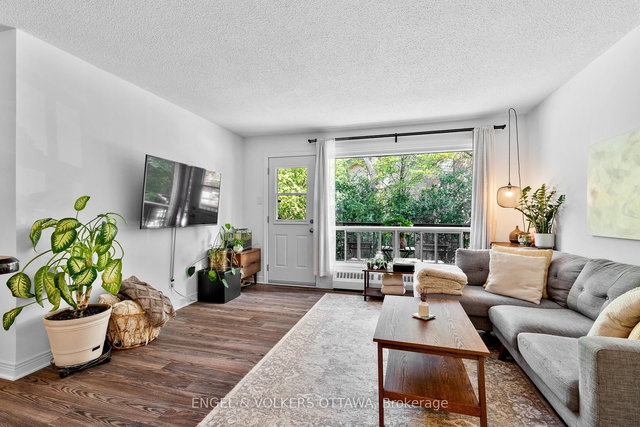 11 - 270 Beechwood Avenue