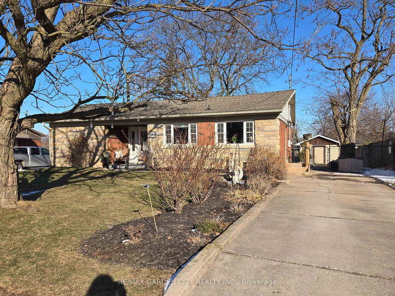 4165 WILLIAM St, Lincoln, L3J 0K7 | Image 2