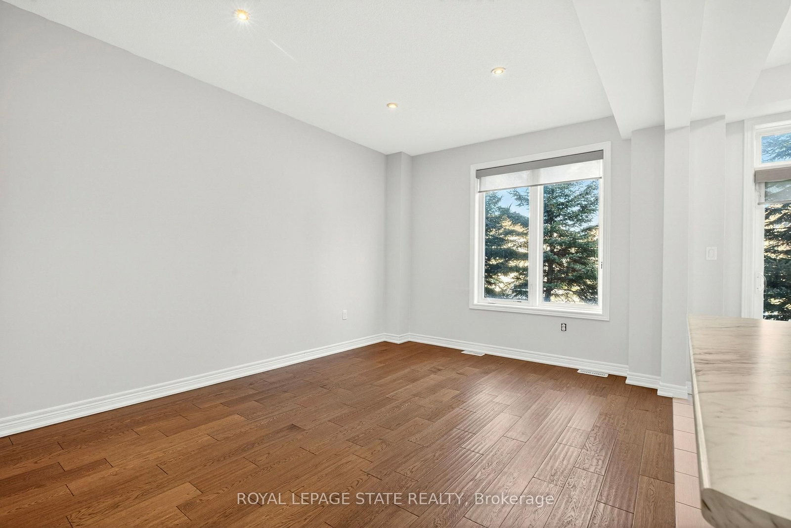 Townhouse for lease at 34-90 Raymond Road, Hamilton, Ontario, L9K 0G6 - Meadowlands - MLS: X12844324