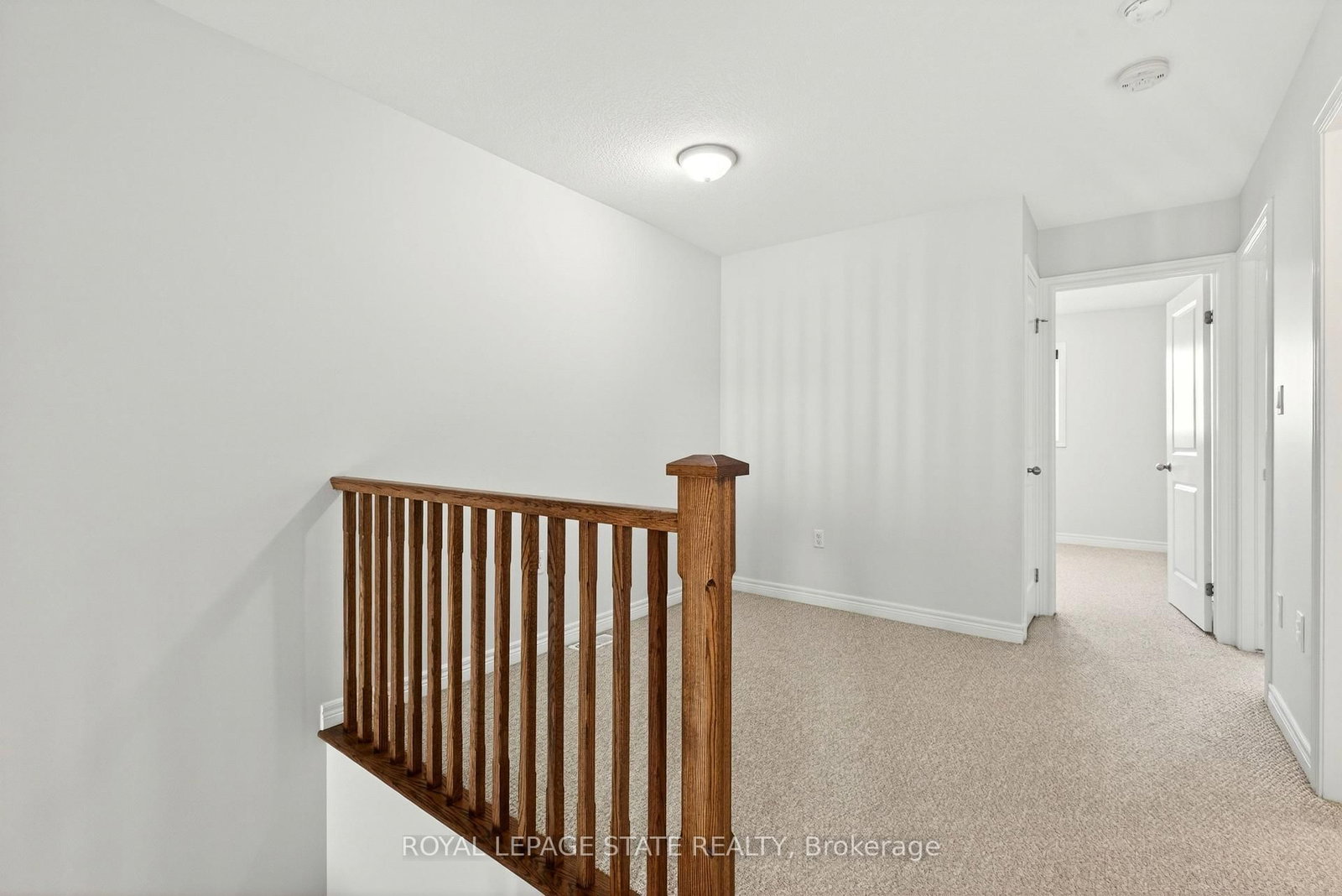 Townhouse for lease at 34-90 Raymond Road, Hamilton, Ontario, L9K 0G6 - Meadowlands - MLS: X12844324