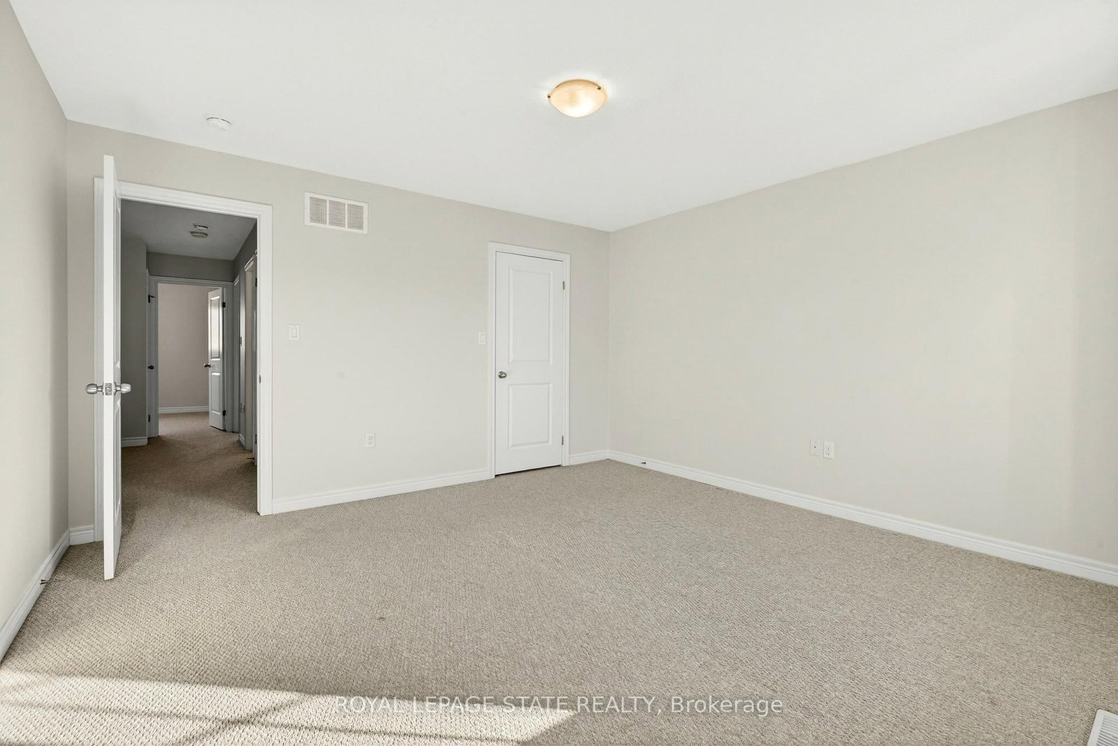 Townhouse for lease at 34-90 Raymond Road, Hamilton, Ontario, L9K 0G6 - Meadowlands - MLS: X12844324