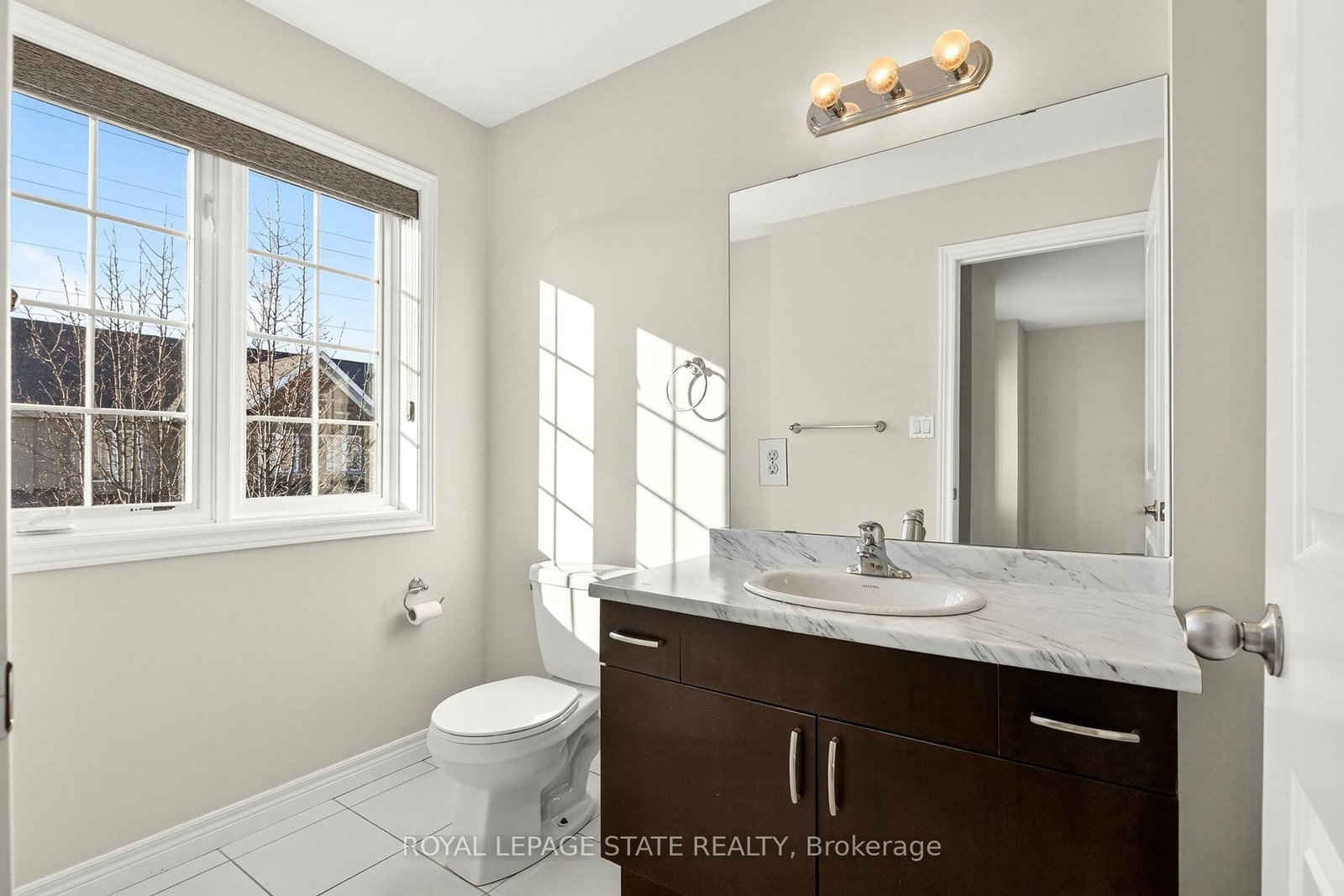 Townhouse for lease at 34-90 Raymond Road, Hamilton, Ontario, L9K 0G6 - Meadowlands - MLS: X12844324