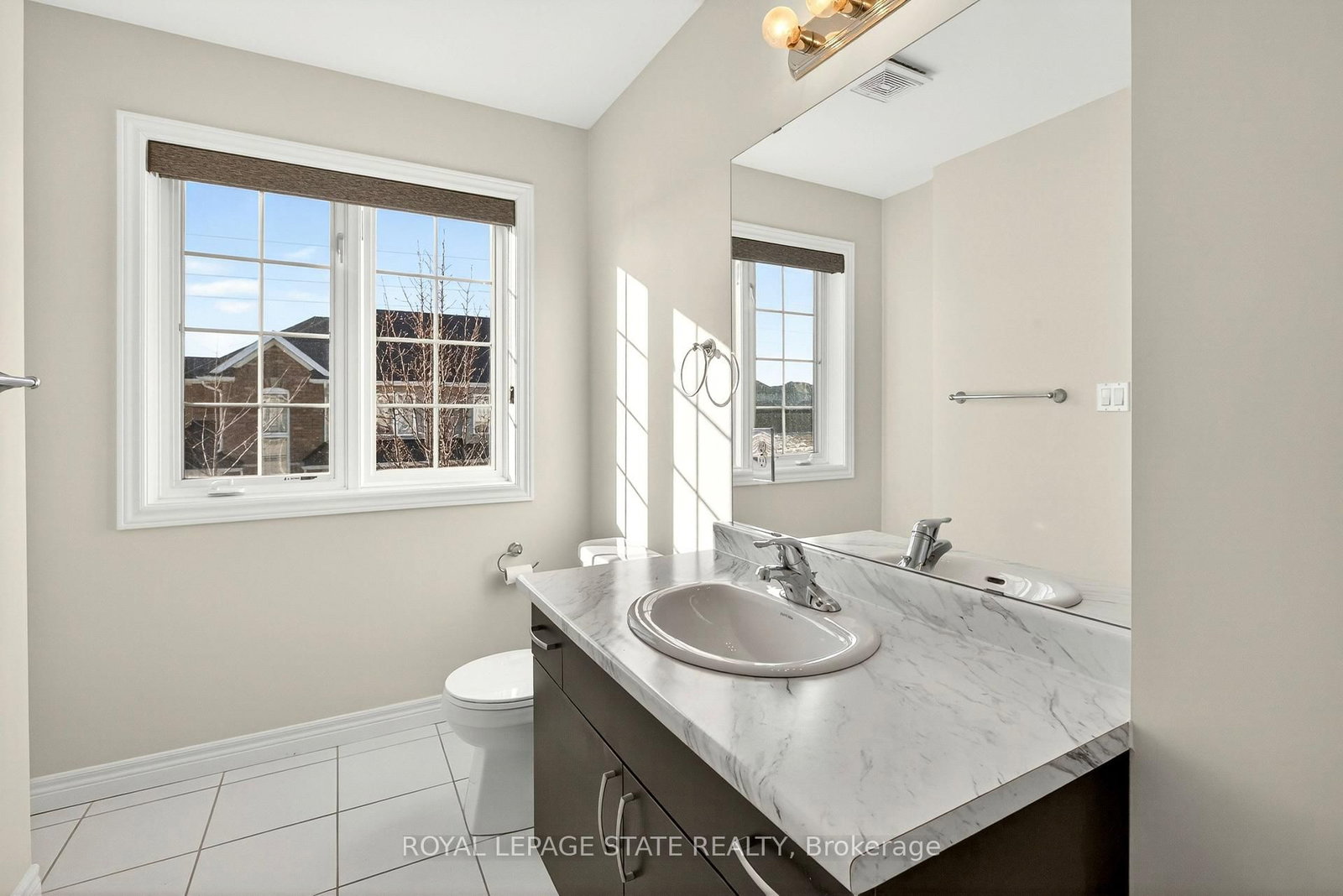 Townhouse for lease at 34-90 Raymond Road, Hamilton, Ontario, L9K 0G6 - Meadowlands - MLS: X12844324