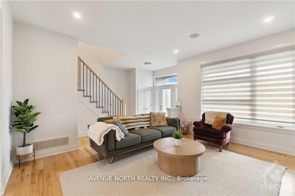 Detached House for sale at 580 STRASBOURG Street, Russell, Ontario, K0A 1W0 - Embrun - MLS: X12844468