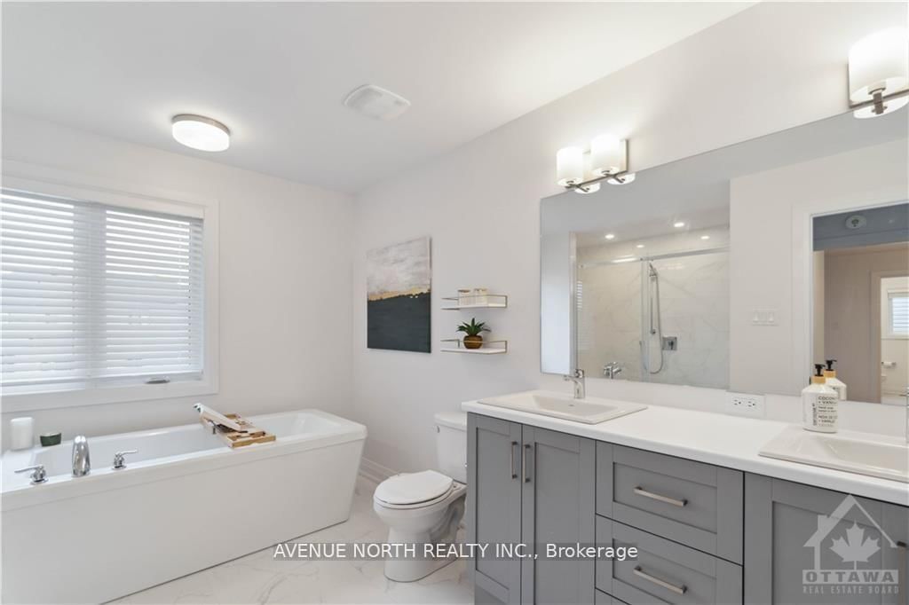 Detached House for sale at 580 STRASBOURG Street, Russell, Ontario, K0A 1W0 - Embrun - MLS: X12844468