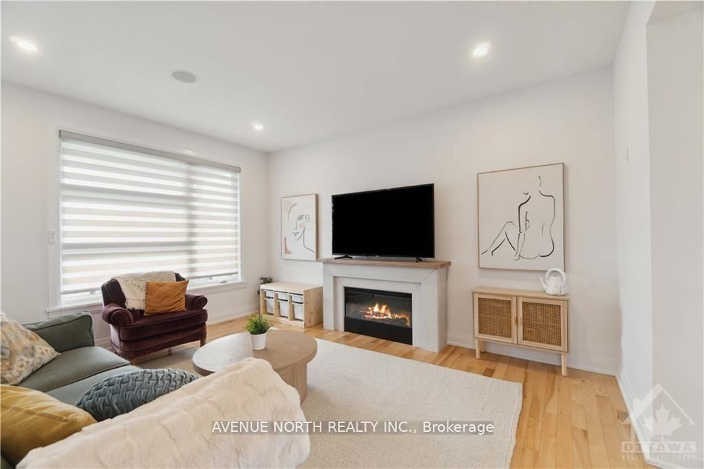 Detached House for sale at 580 STRASBOURG Street, Russell, Ontario, K0A 1W0 - Embrun - MLS: X12844468