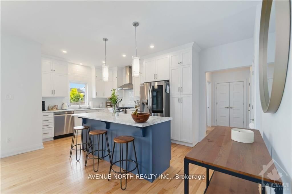 Detached House for sale at 580 STRASBOURG Street, Russell, Ontario, K0A 1W0 - Embrun - MLS: X12844468