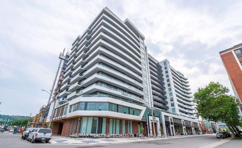 home for lease on 1016-212 King William Street