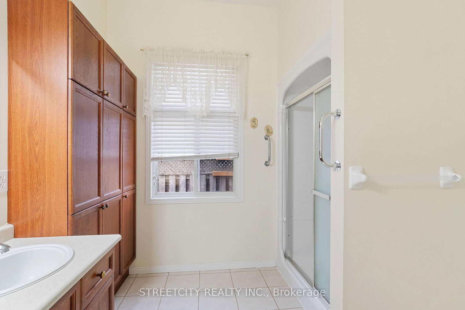 Detached House for sale at 1619 Jubilee Drive, London North, Ontario, N6G 5K4 - North E - MLS: X12845046