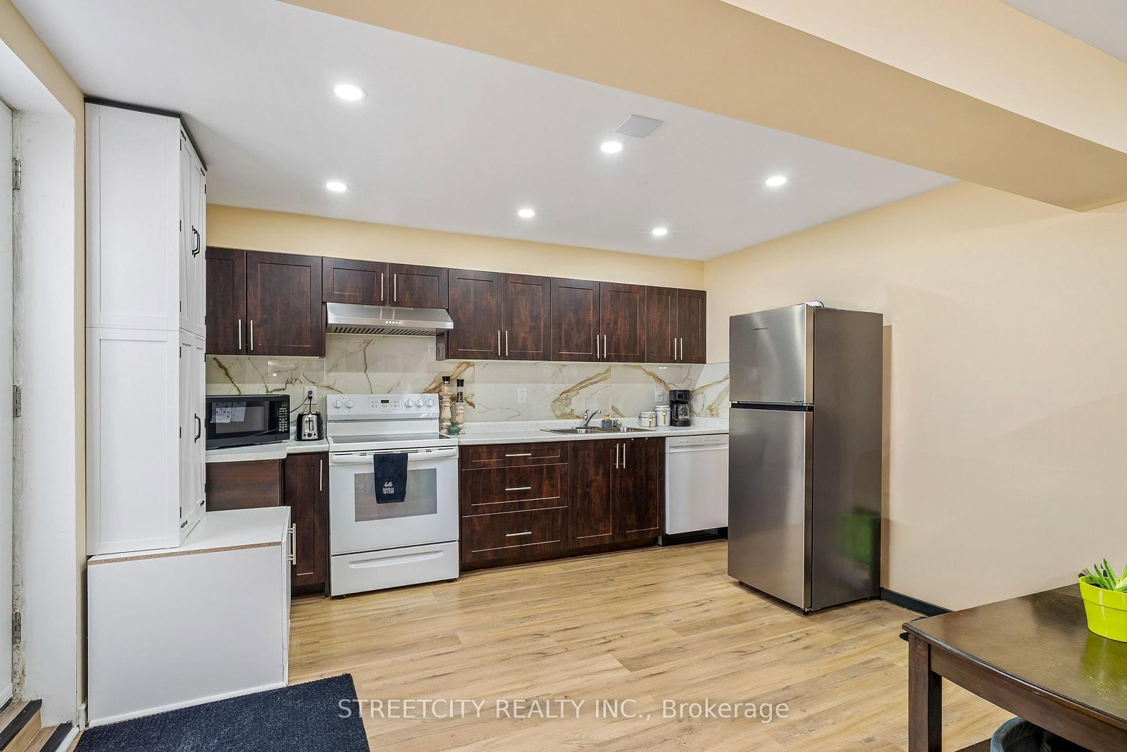 Detached House for sale at 1619 Jubilee Drive, London North, Ontario, N6G 5K4 - North E - MLS: X12845046