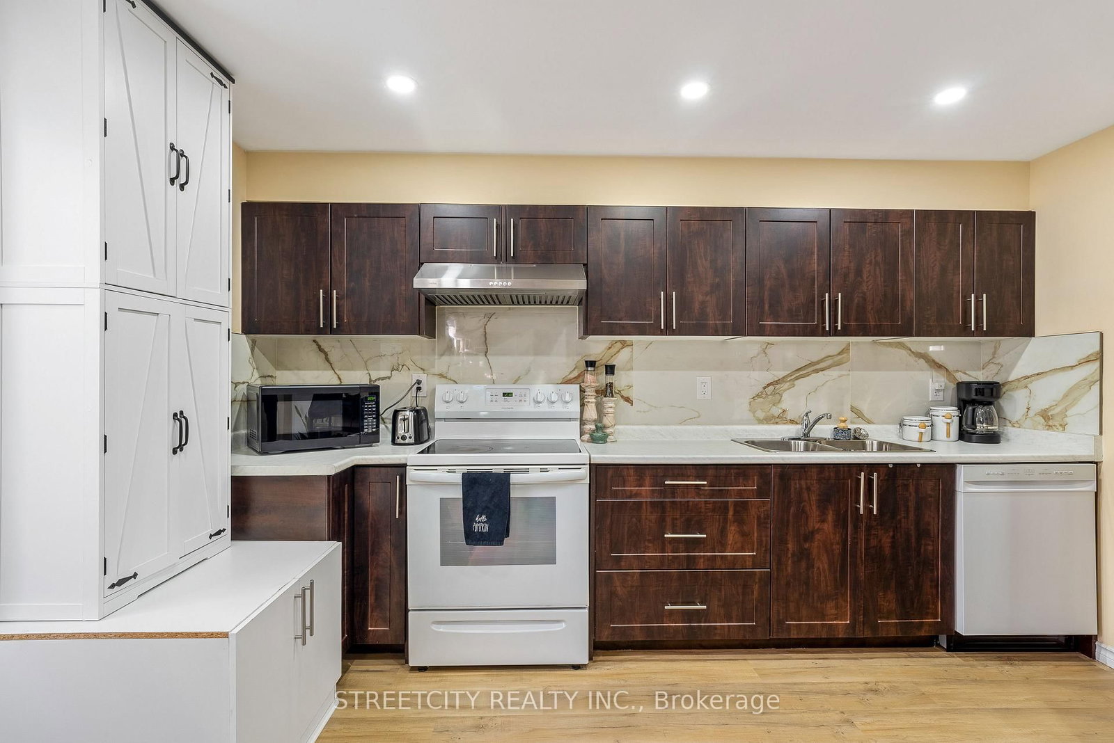 Detached House for sale at 1619 Jubilee Drive, London North, Ontario, N6G 5K4 - North E - MLS: X12845046