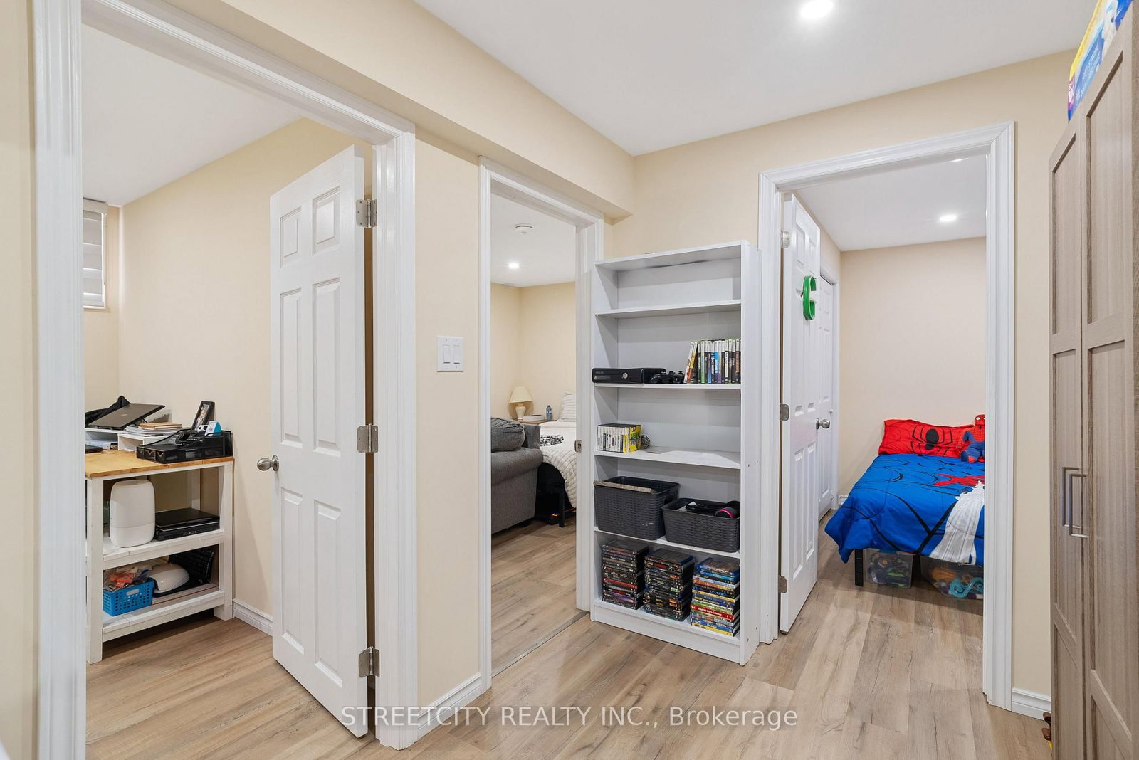 Detached House for sale at 1619 Jubilee Drive, London North, Ontario, N6G 5K4 - North E - MLS: X12845046