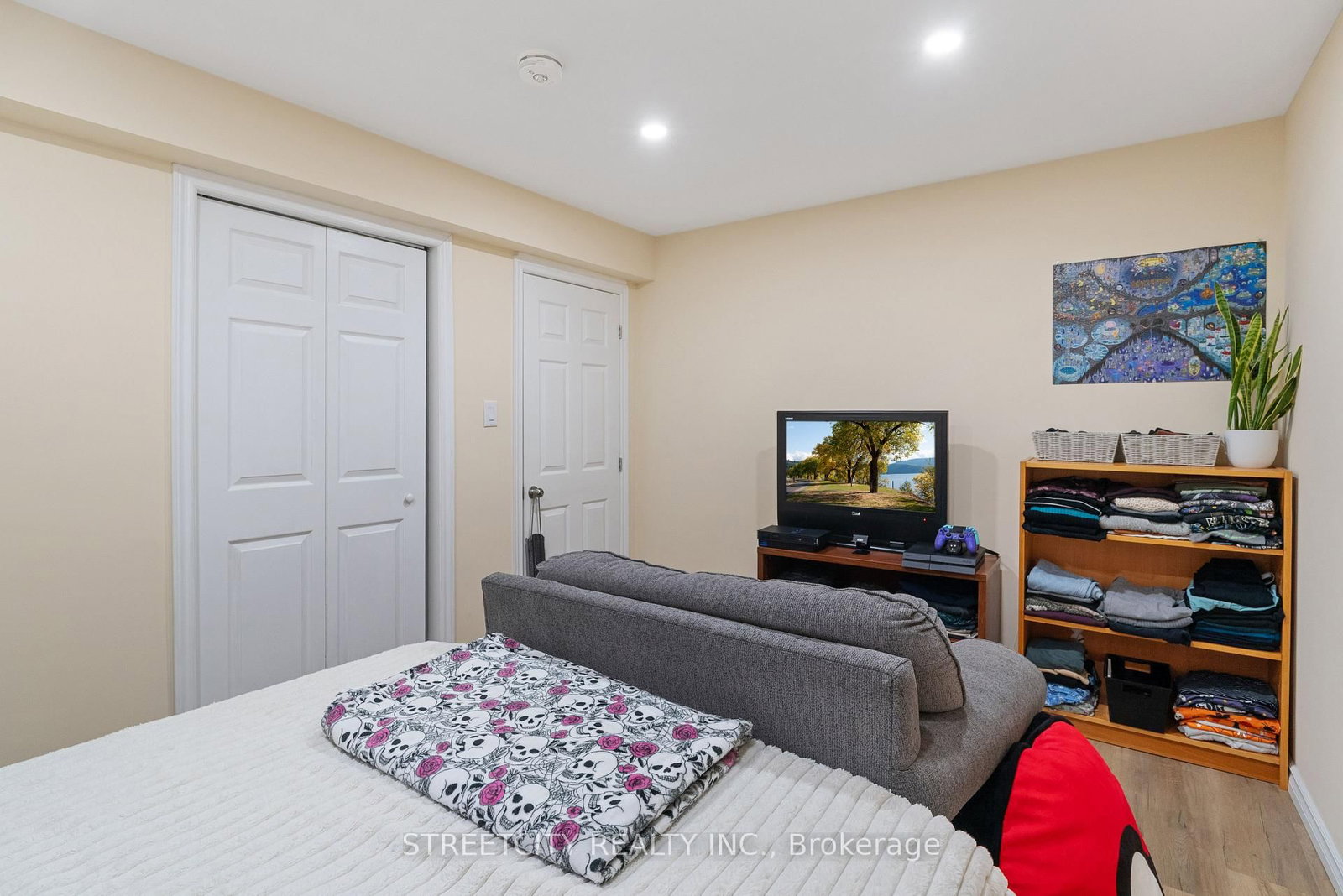 Detached House for sale at 1619 Jubilee Drive, London North, Ontario, N6G 5K4 - North E - MLS: X12845046