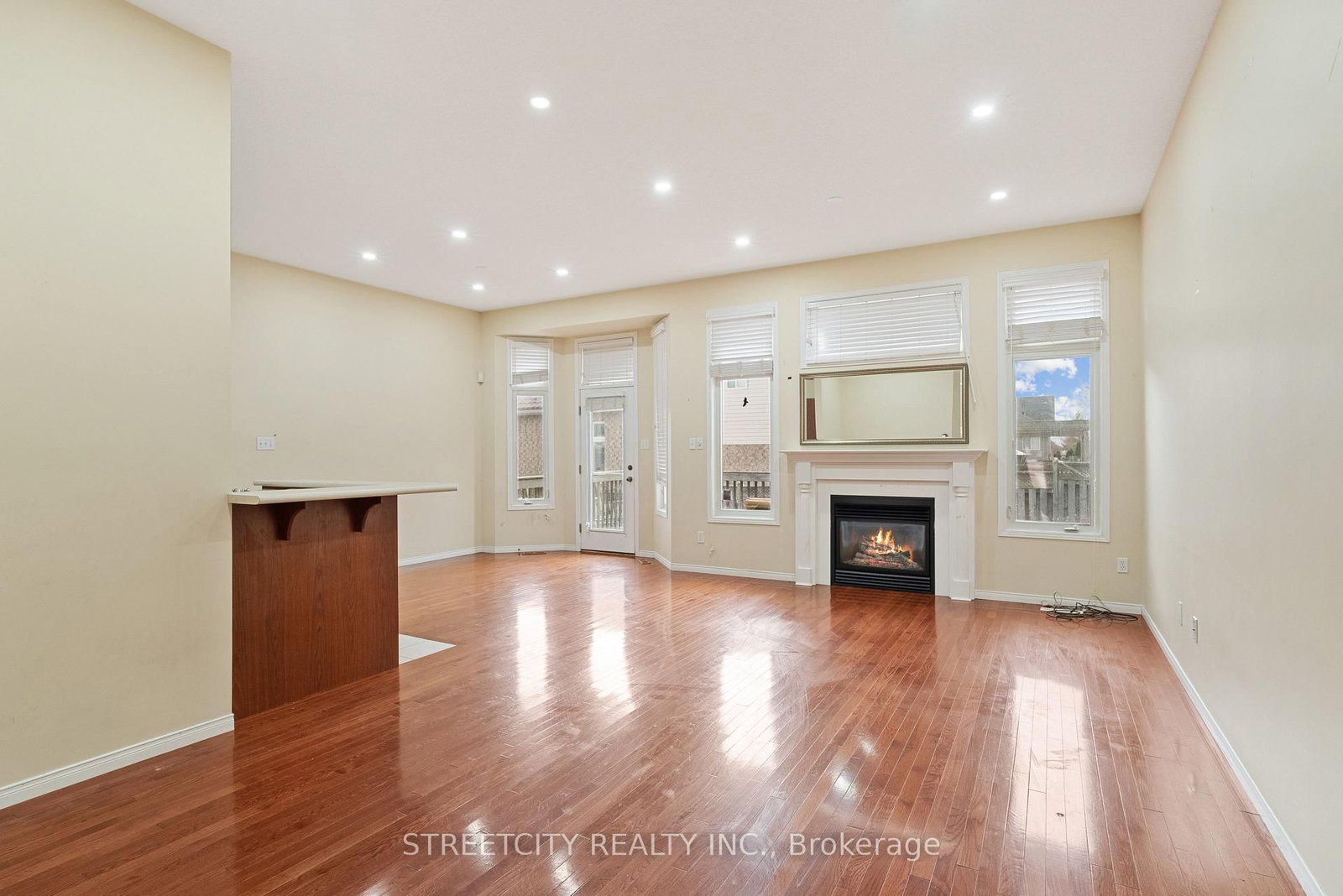 Detached House for sale at 1619 Jubilee Drive, London North, Ontario, N6G 5K4 - North E - MLS: X12845046