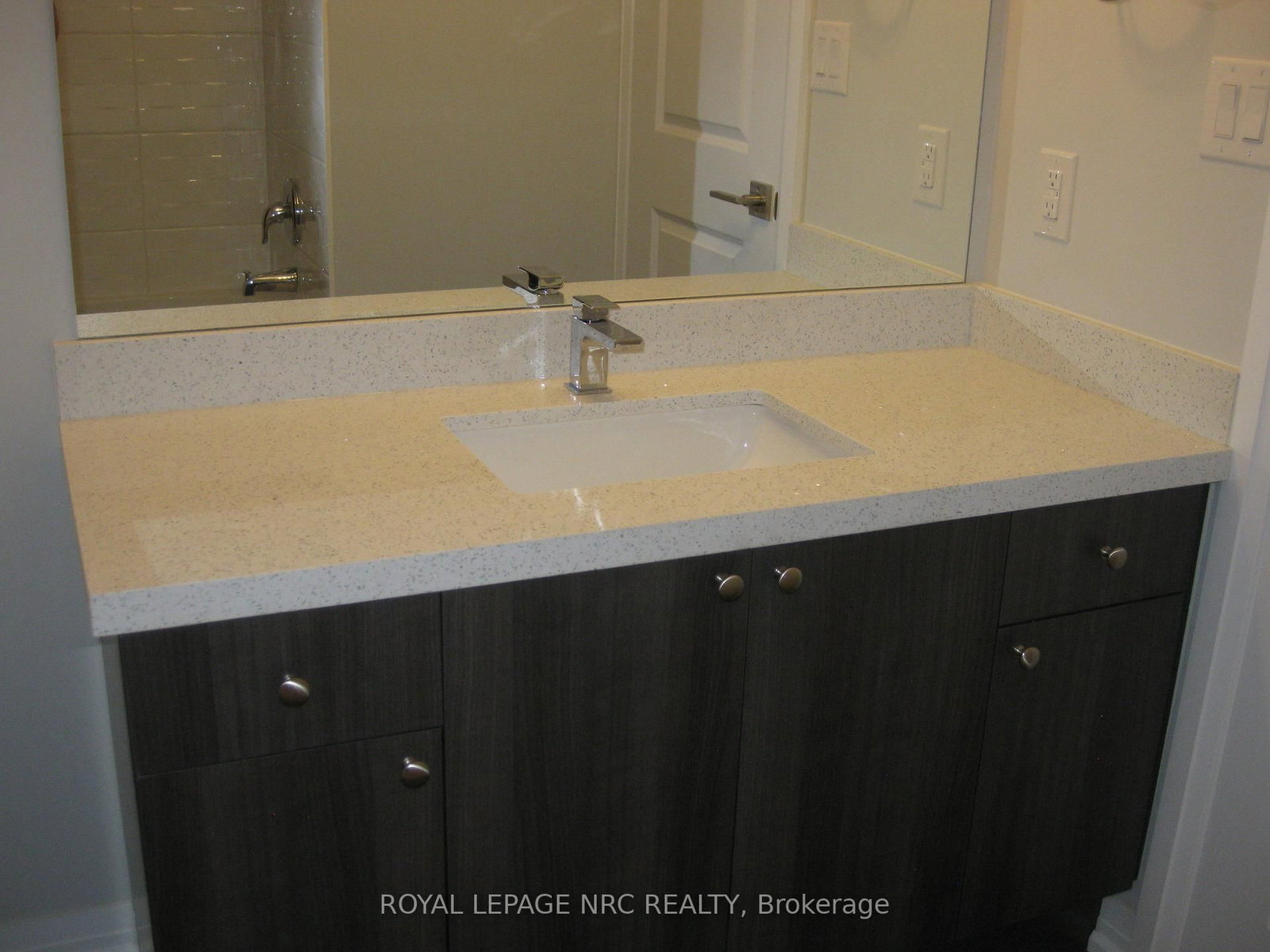 6705 CROPP Street, Unit 70 - Photo 11