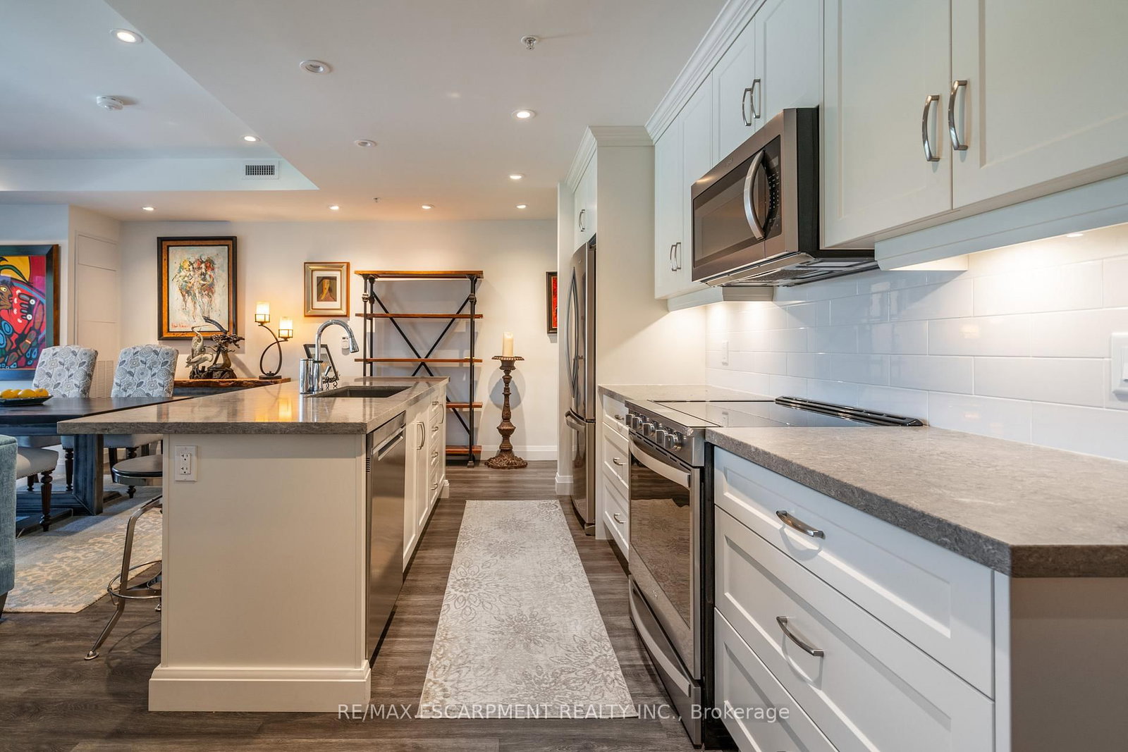 Condo for sale at 213-30 Hamilton Street, Hamilton, Ontario, L8B 1V8 - Waterdown - MLS: X12845194