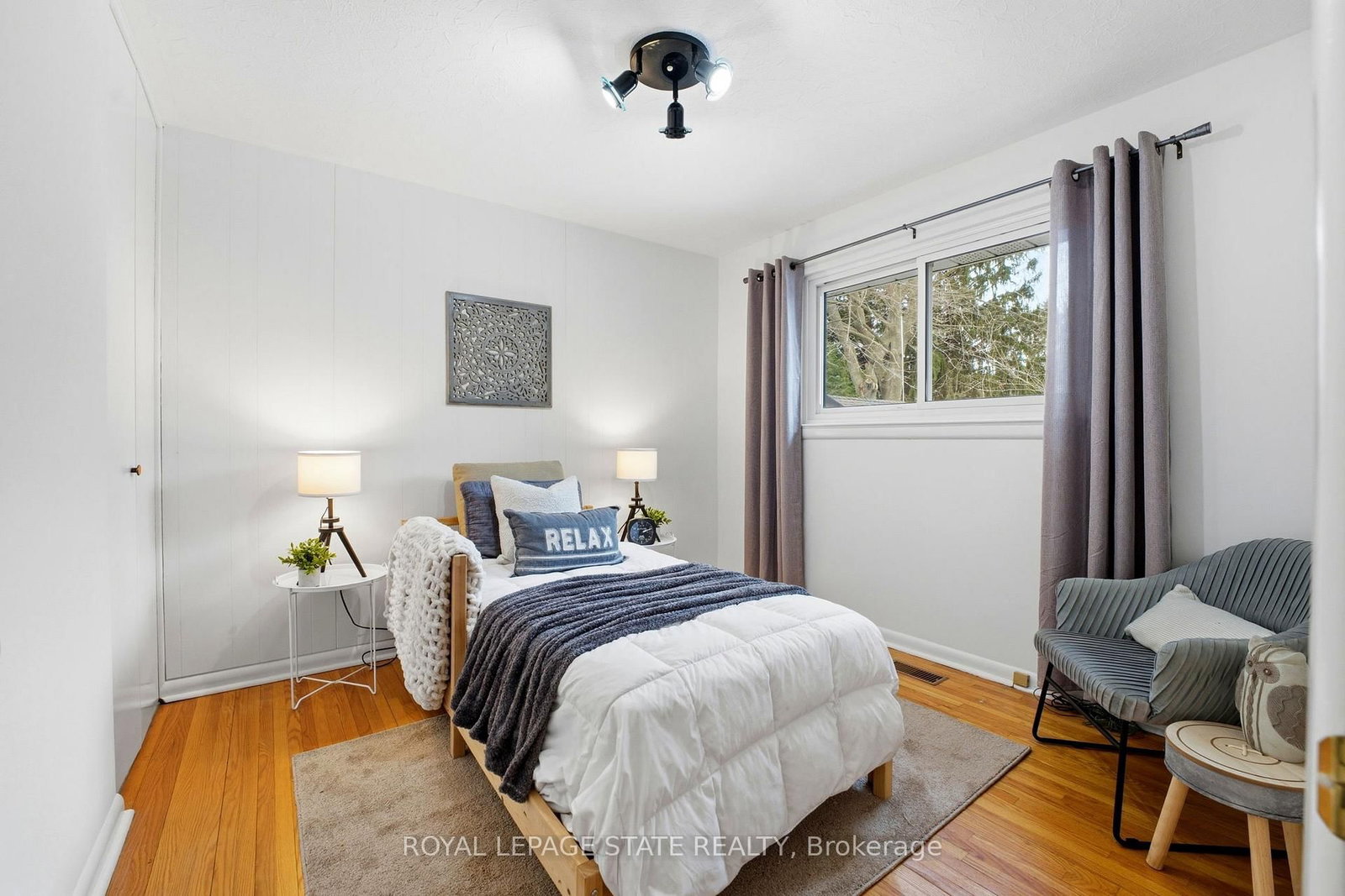 Detached House for sale at 347 Clarendon Drive, Hamilton, Ontario, L9G 2Y9 - Ancaster - MLS: X12845468